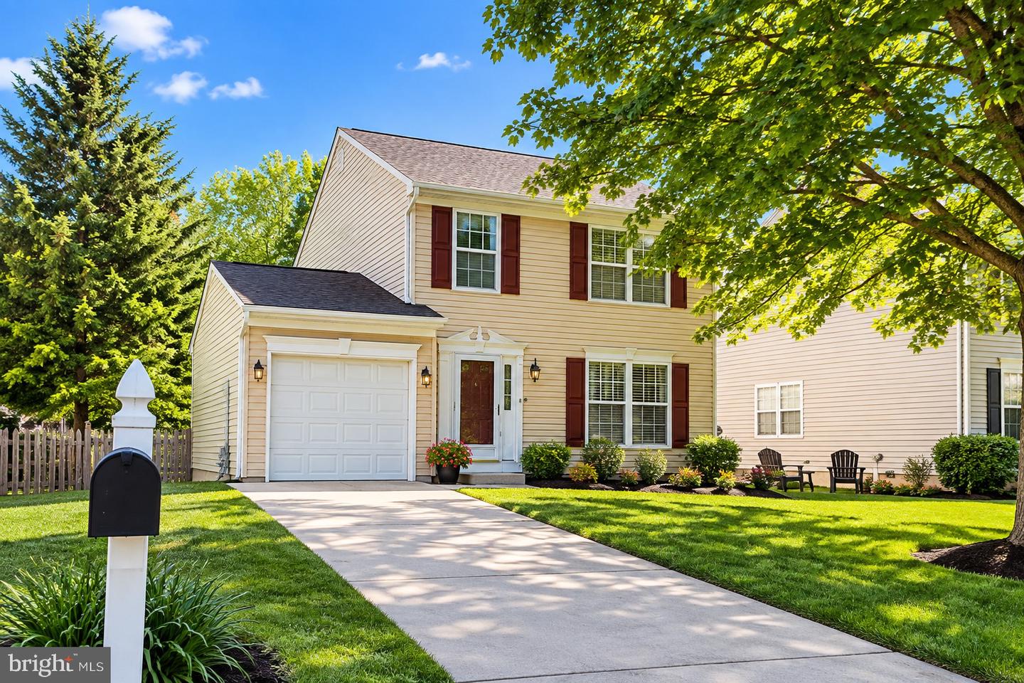 628 Autumn Sky Ct — photo
