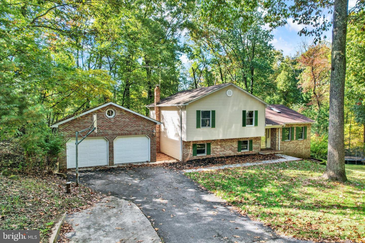 5005 Michaels Meadow Dr — photo