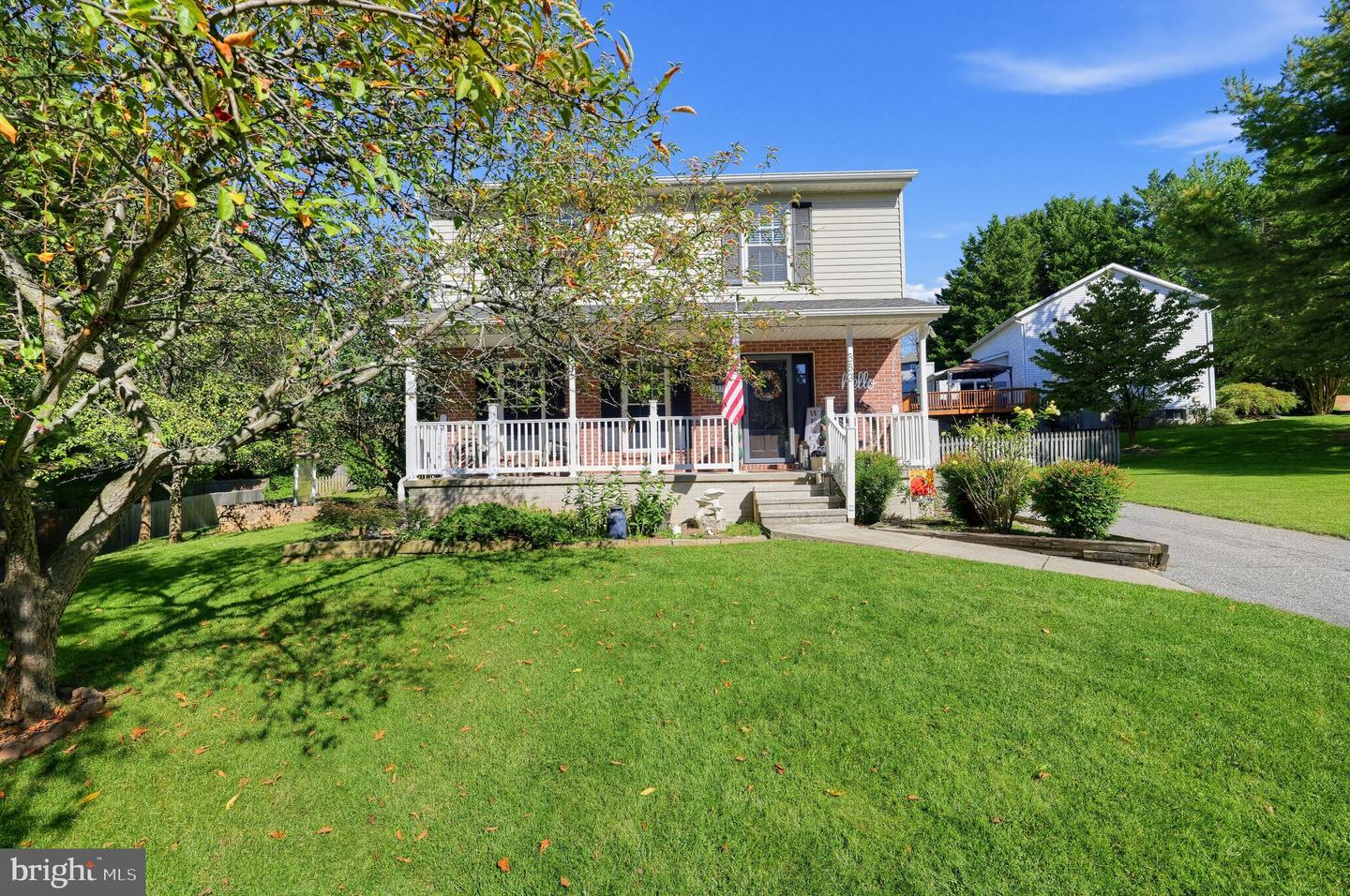 553 Crossbridge Dr — photo