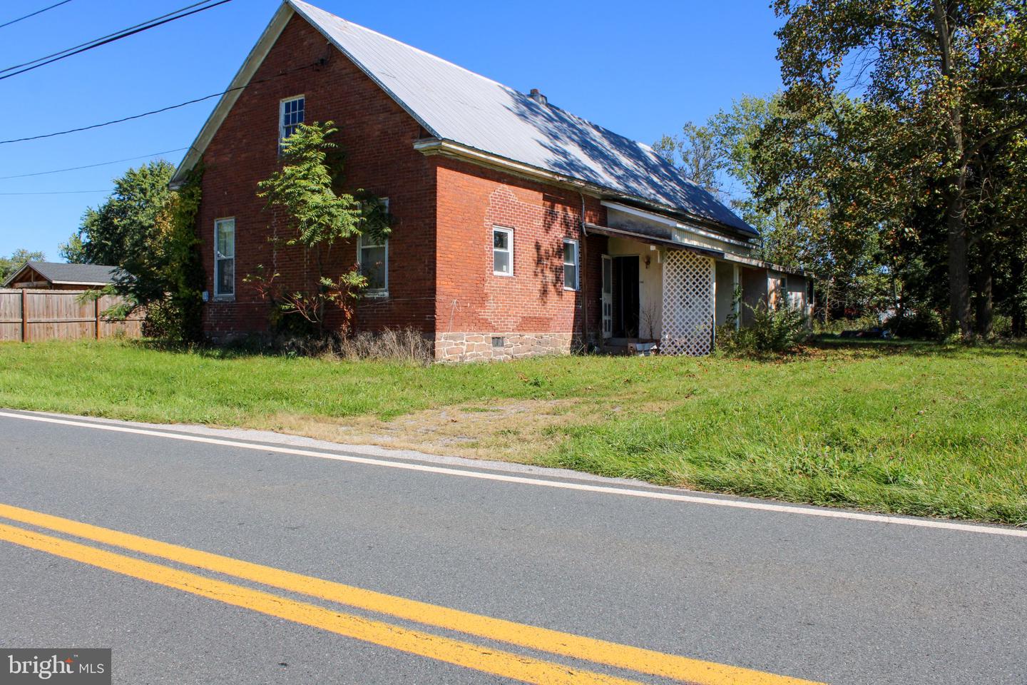 5007 Harney Rd — photo