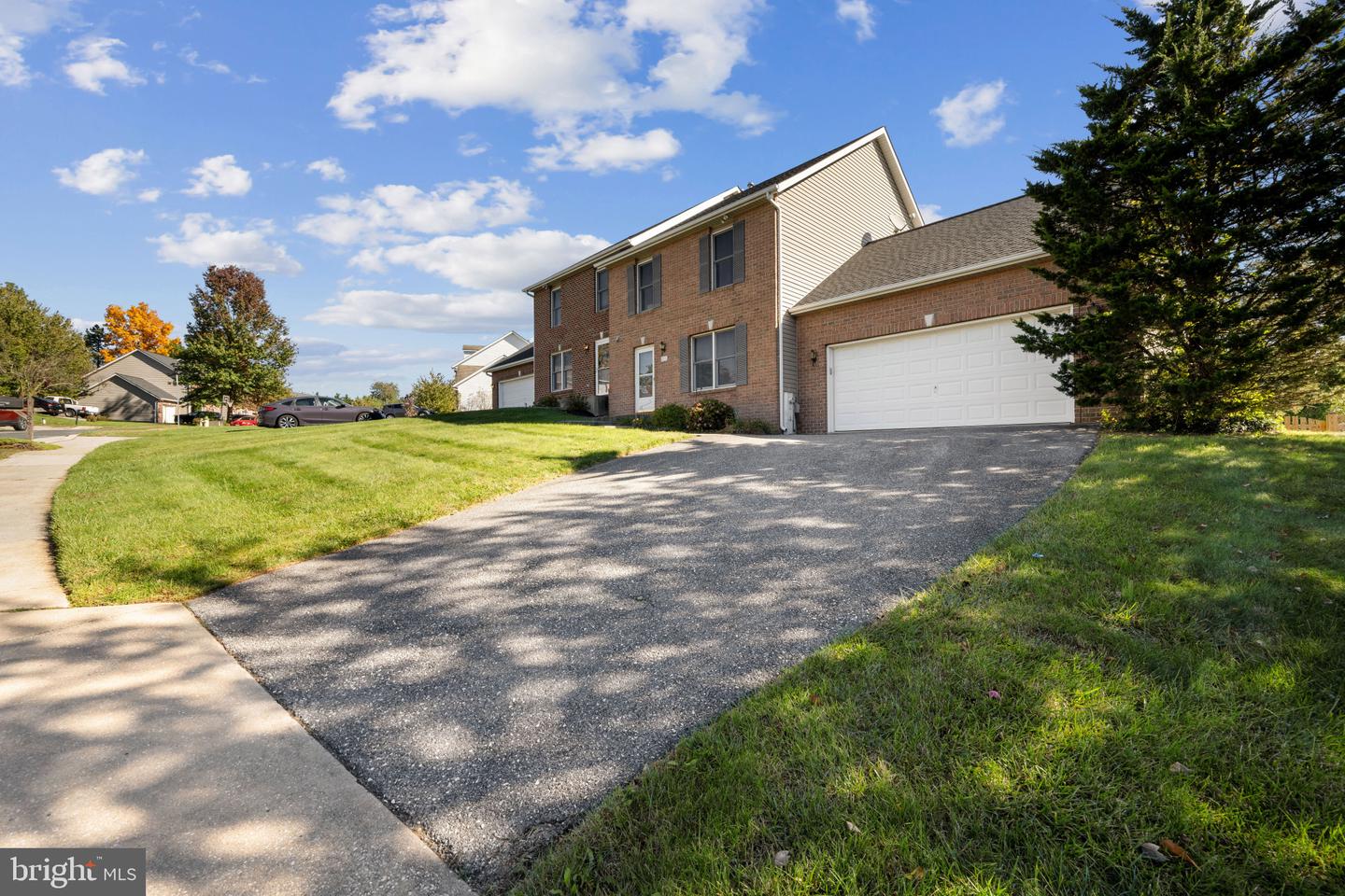 528 Gentry Ct — photo