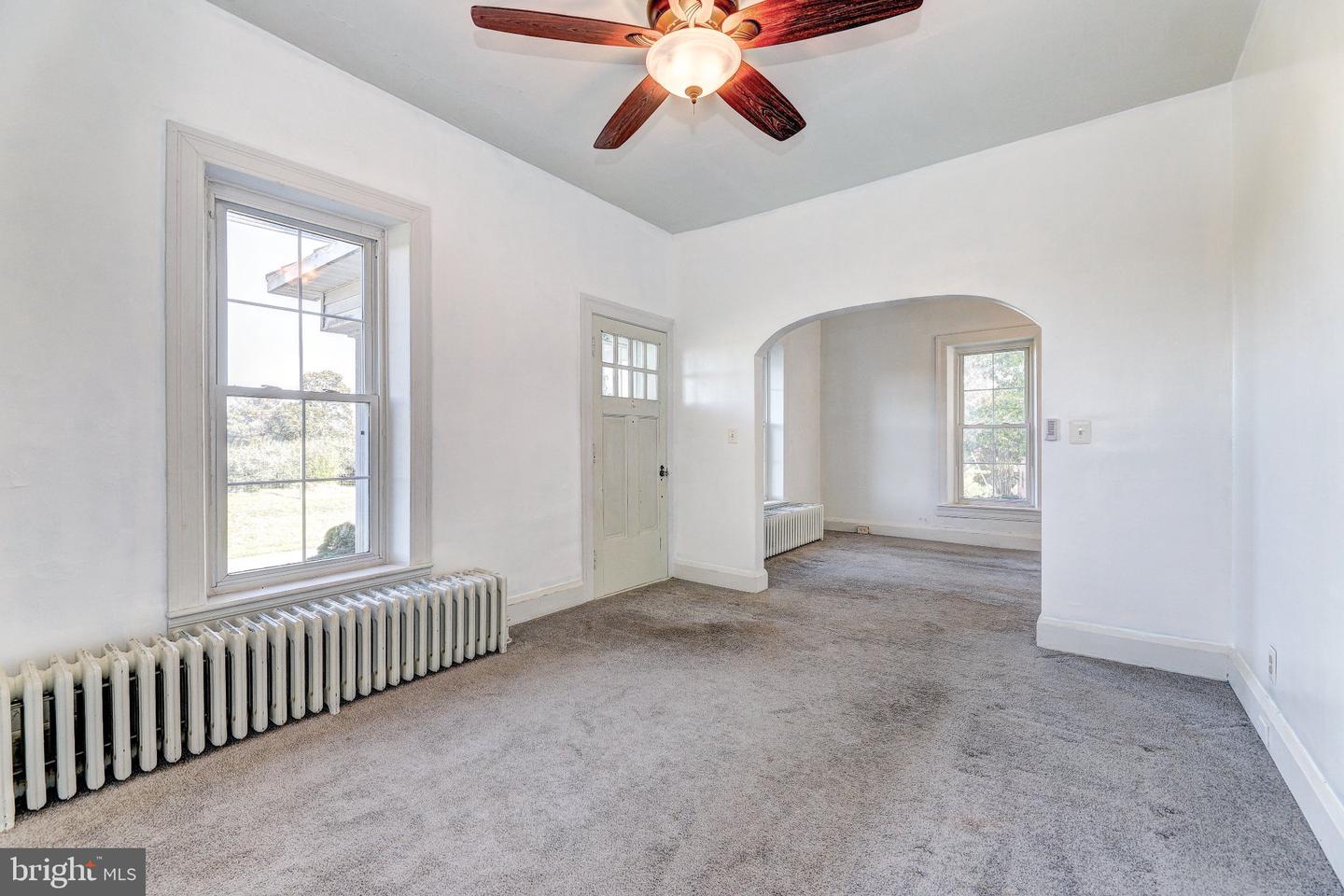 709 Hook Road, Westminster, MD 21157 — photo 2