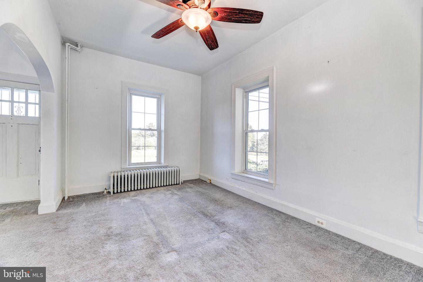 709 Hook Road, Westminster, MD 21157 — photo 3