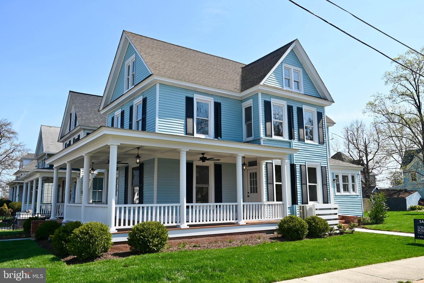 10 W End Ave — photo