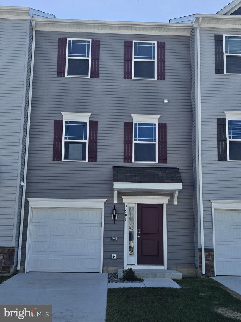 2506 Boeing Way — photo