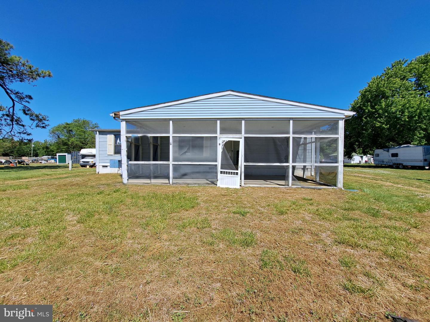 6706 Whiteley Rd — photo