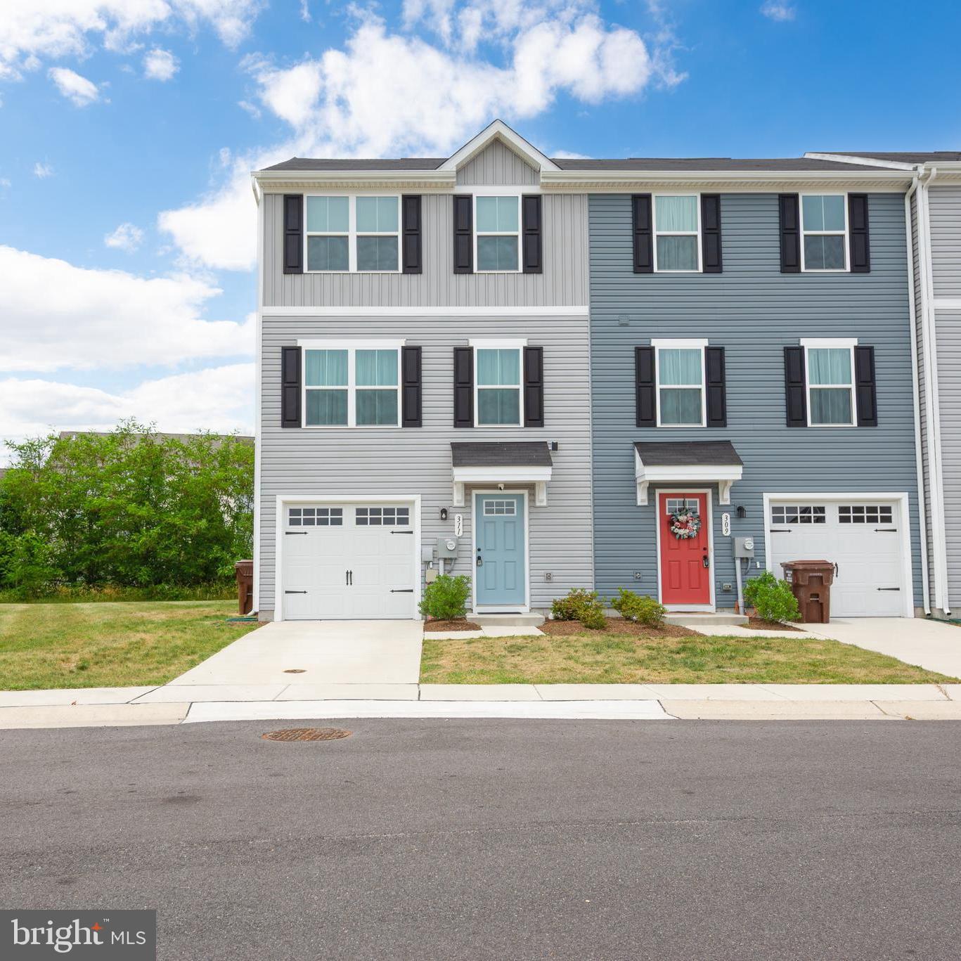 311 Yellow Bill Ln — photo