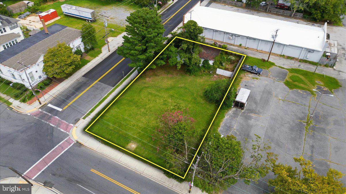 111 Main St — photo