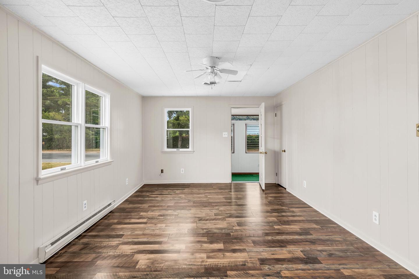 1003 Roslyn Ave — photo