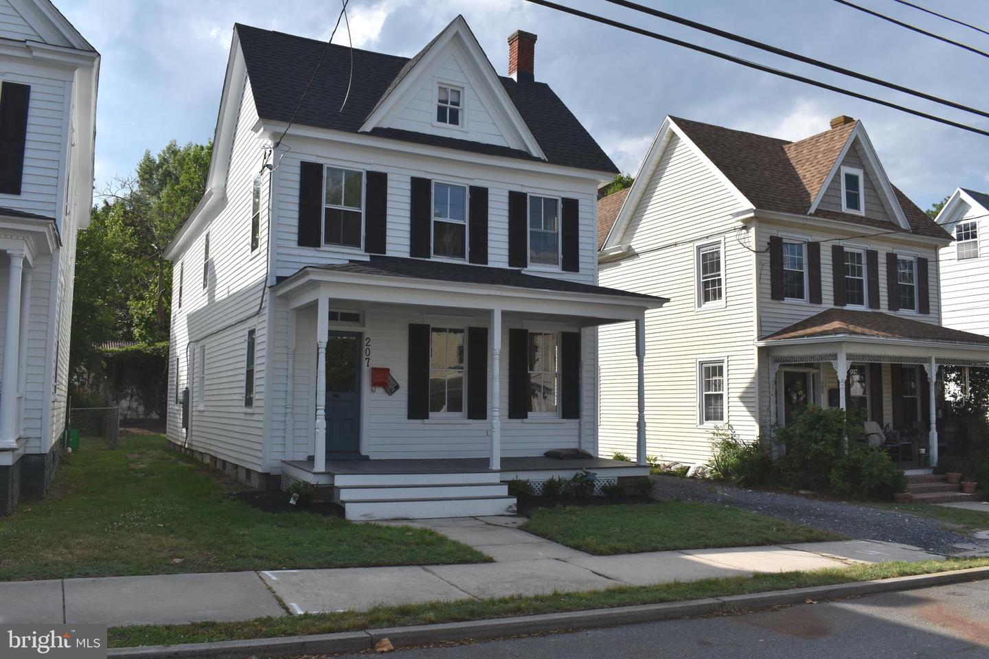 207 Willis St — photo