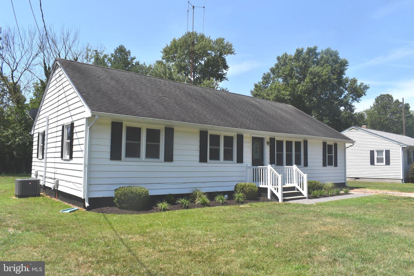 108 Richardson Dr — photo
