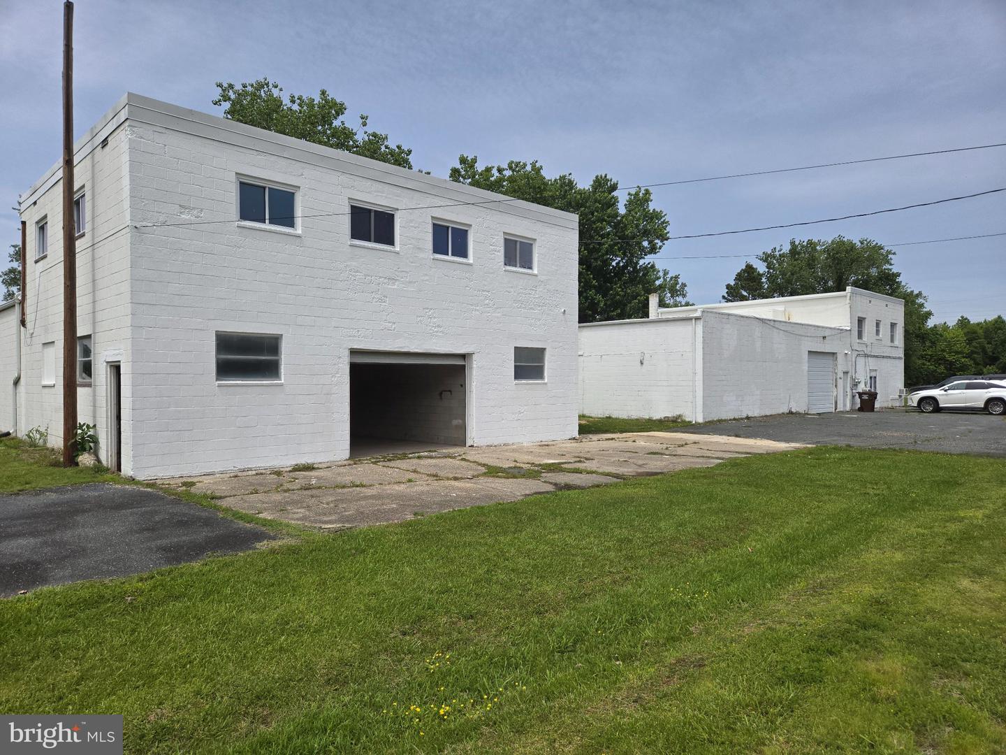 2906 Central Rd — photo