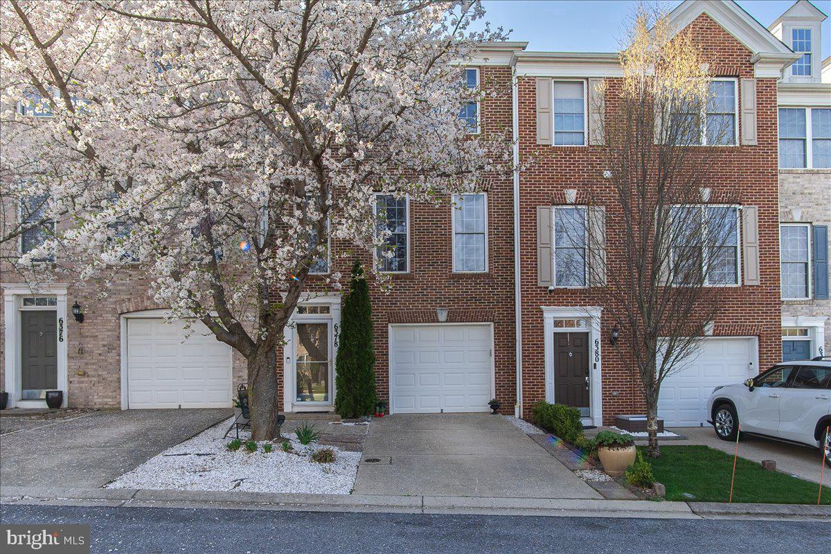 6378 Meandering Woods Ct — photo