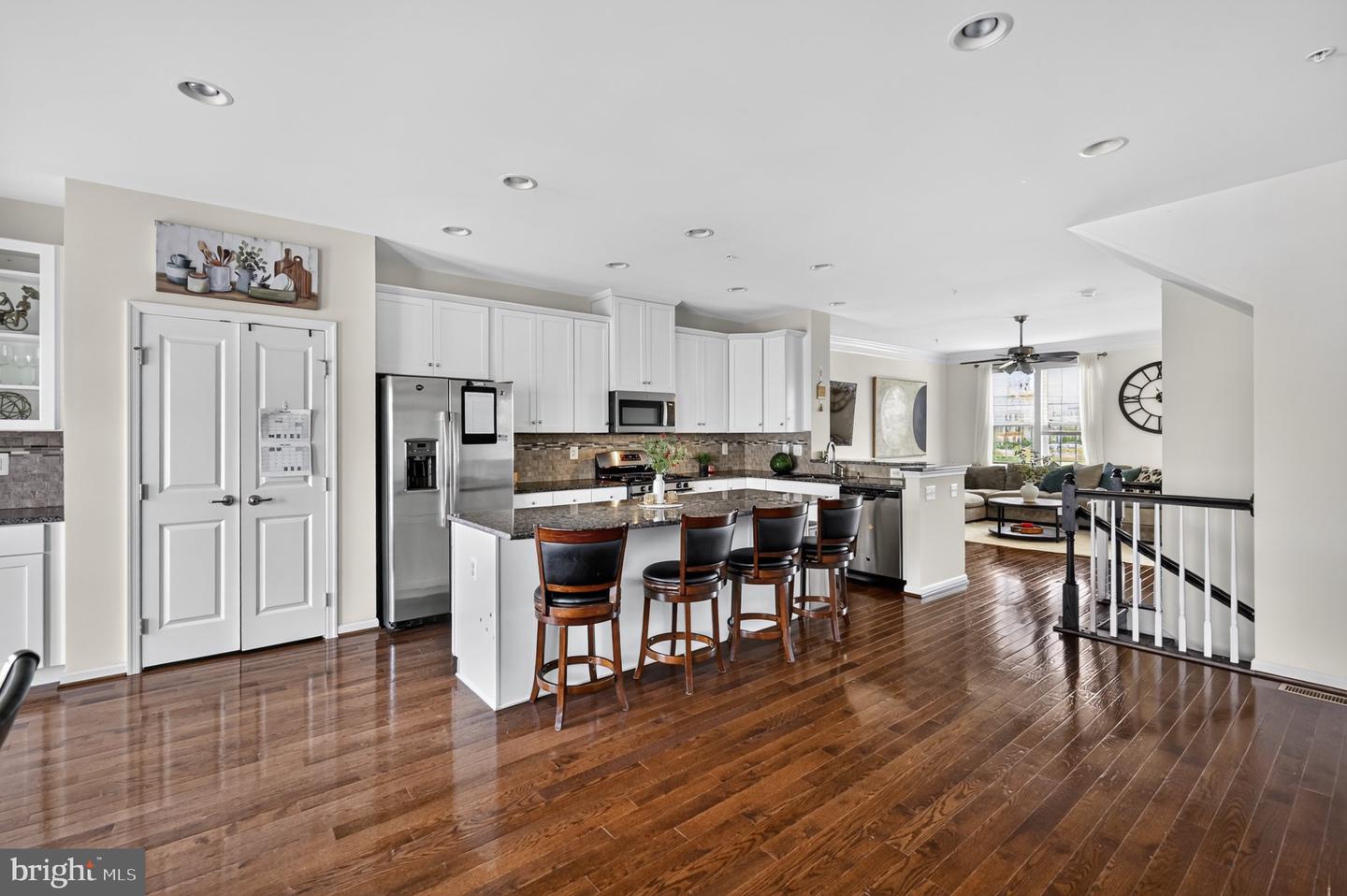 6357 Walcott Ln — photo