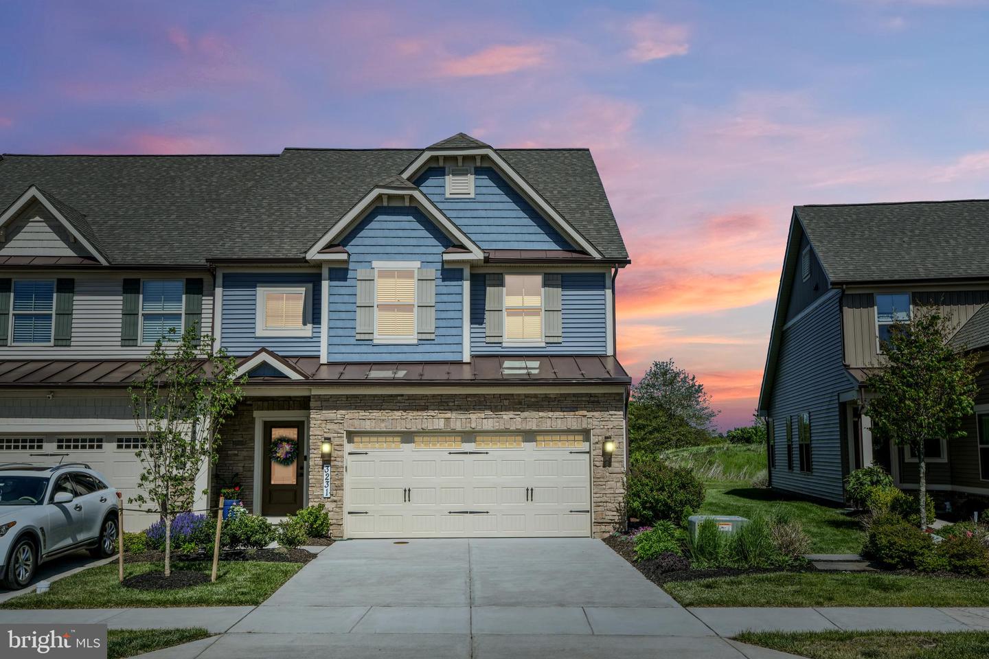 3231 Thornapple Dr — photo