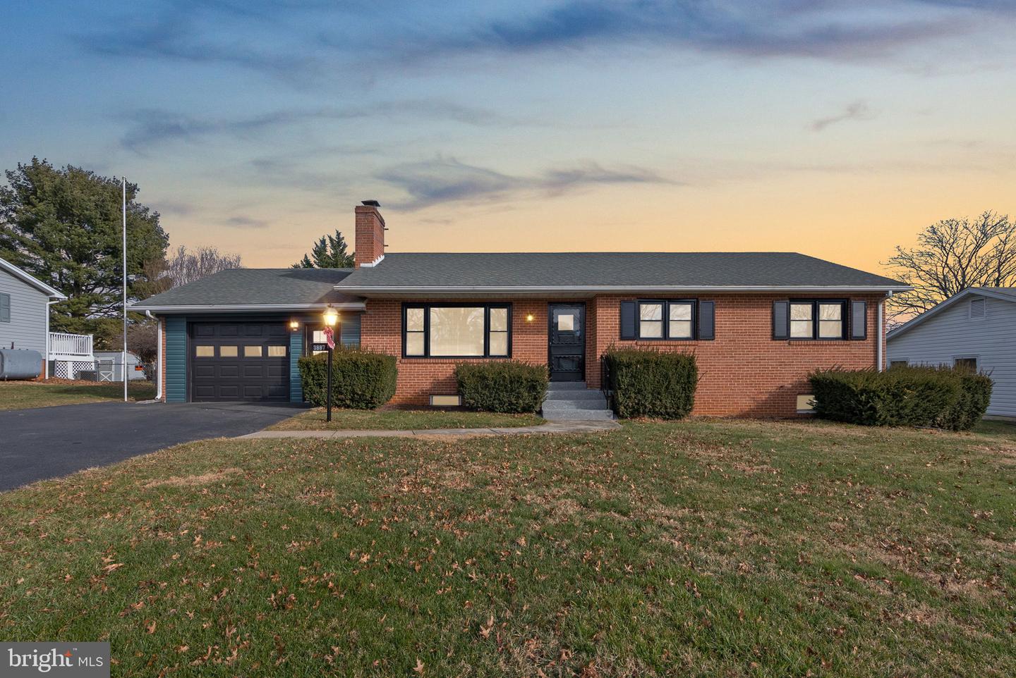 3887 Shadywood Dr — photo