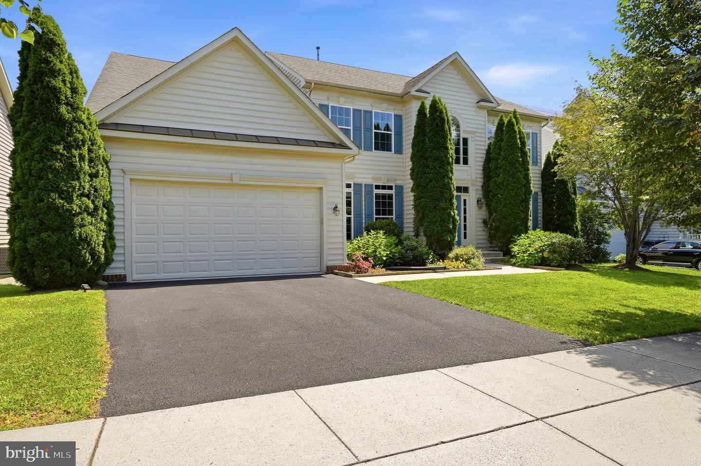 1302 Moore Spring Ct — photo