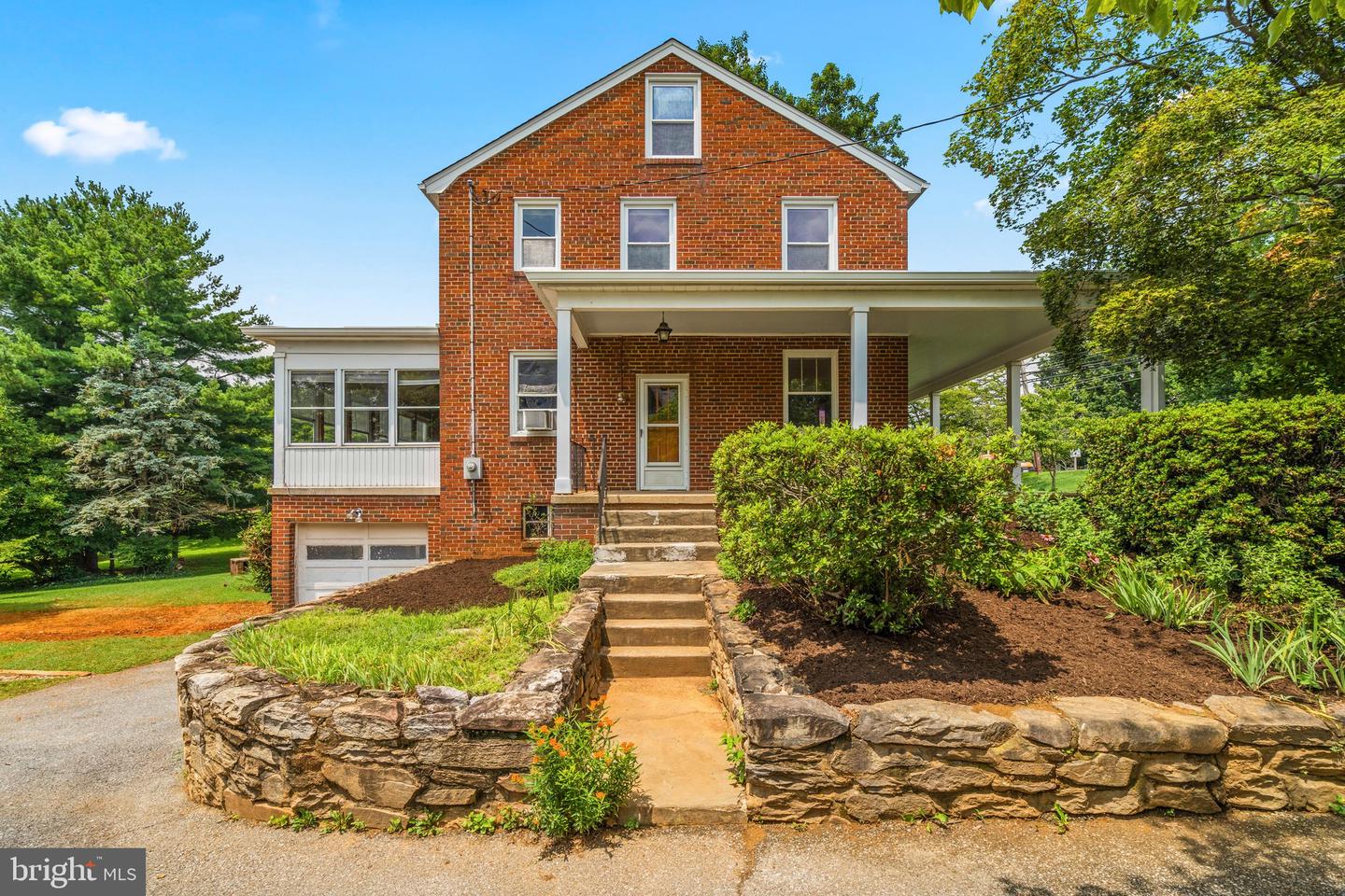 718 E Main Street, Middletown, MD 21769 — photo 2