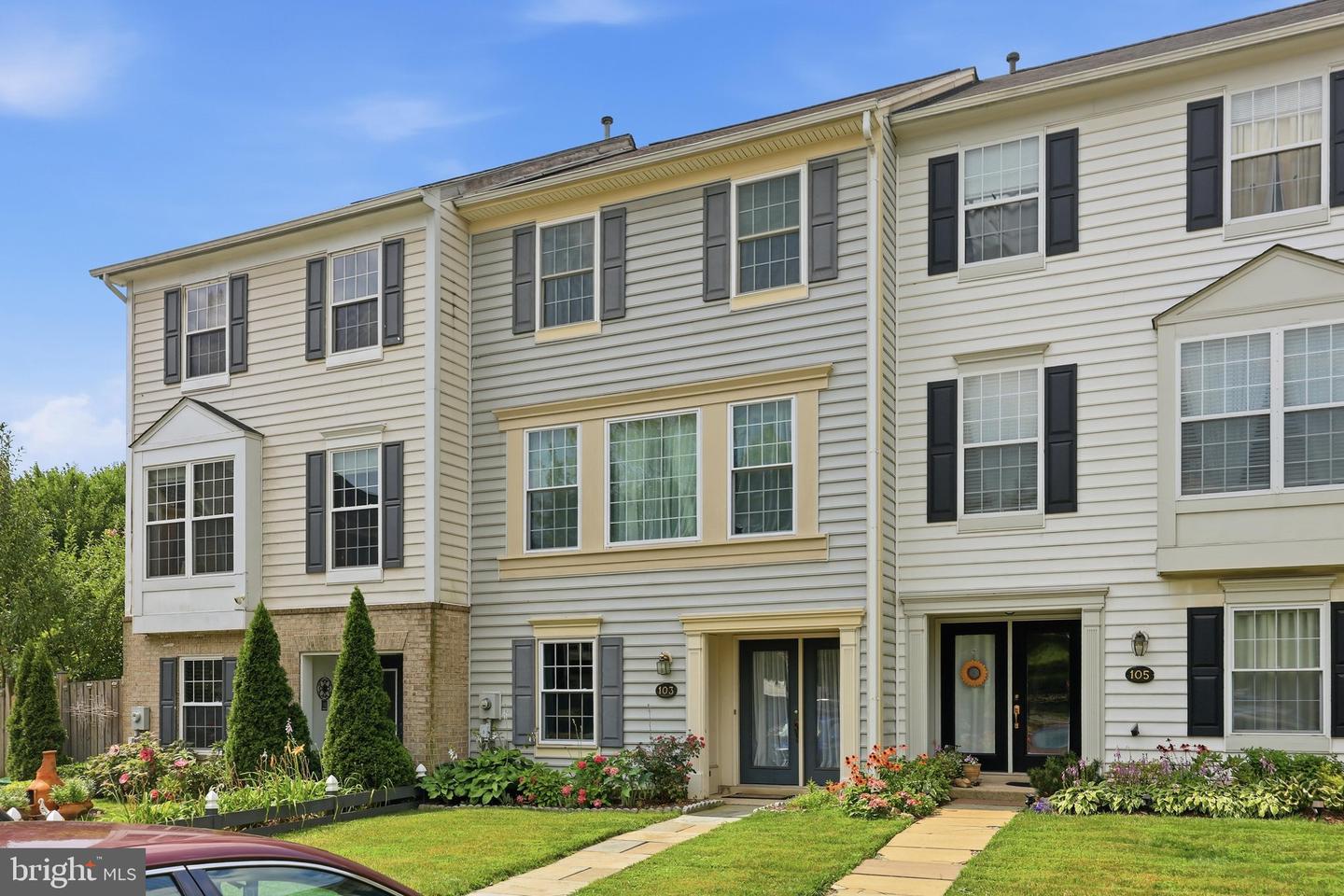 103 Toll House Ct — photo
