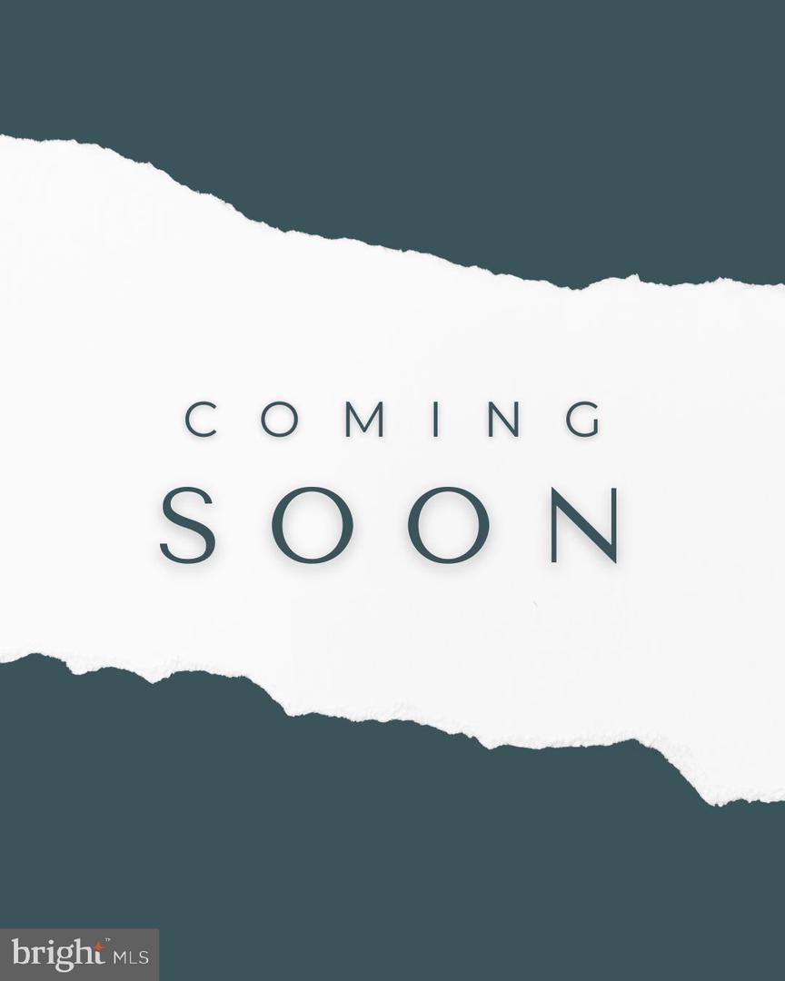 1247 Dahlia Ln — photo