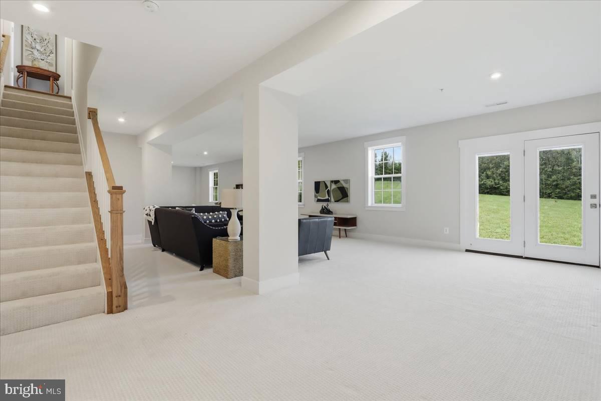 7026 Ridge Rd — photo