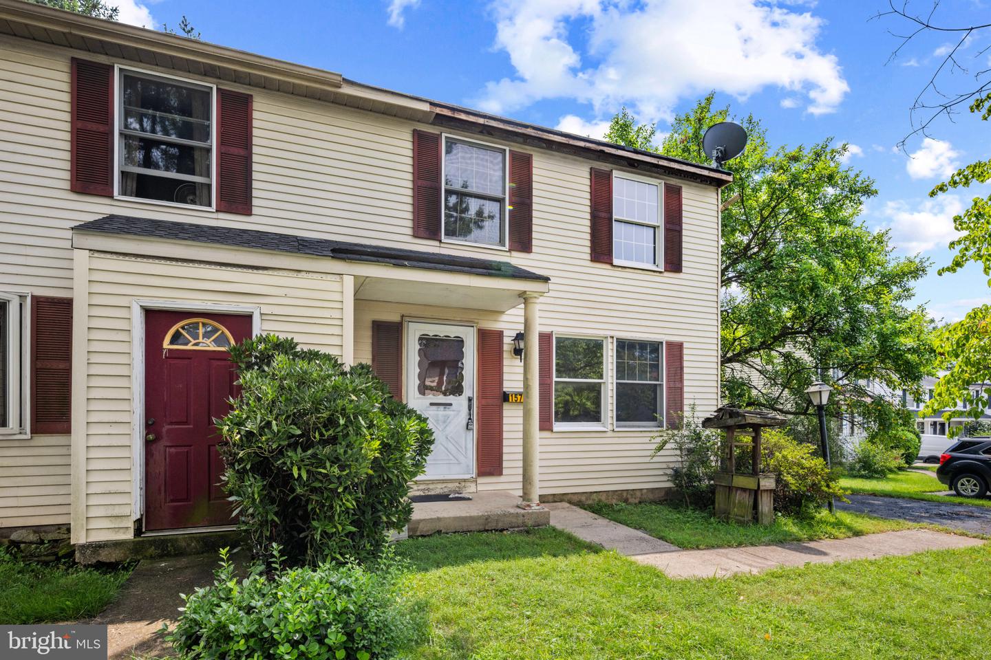 1576 Carey Pl — photo