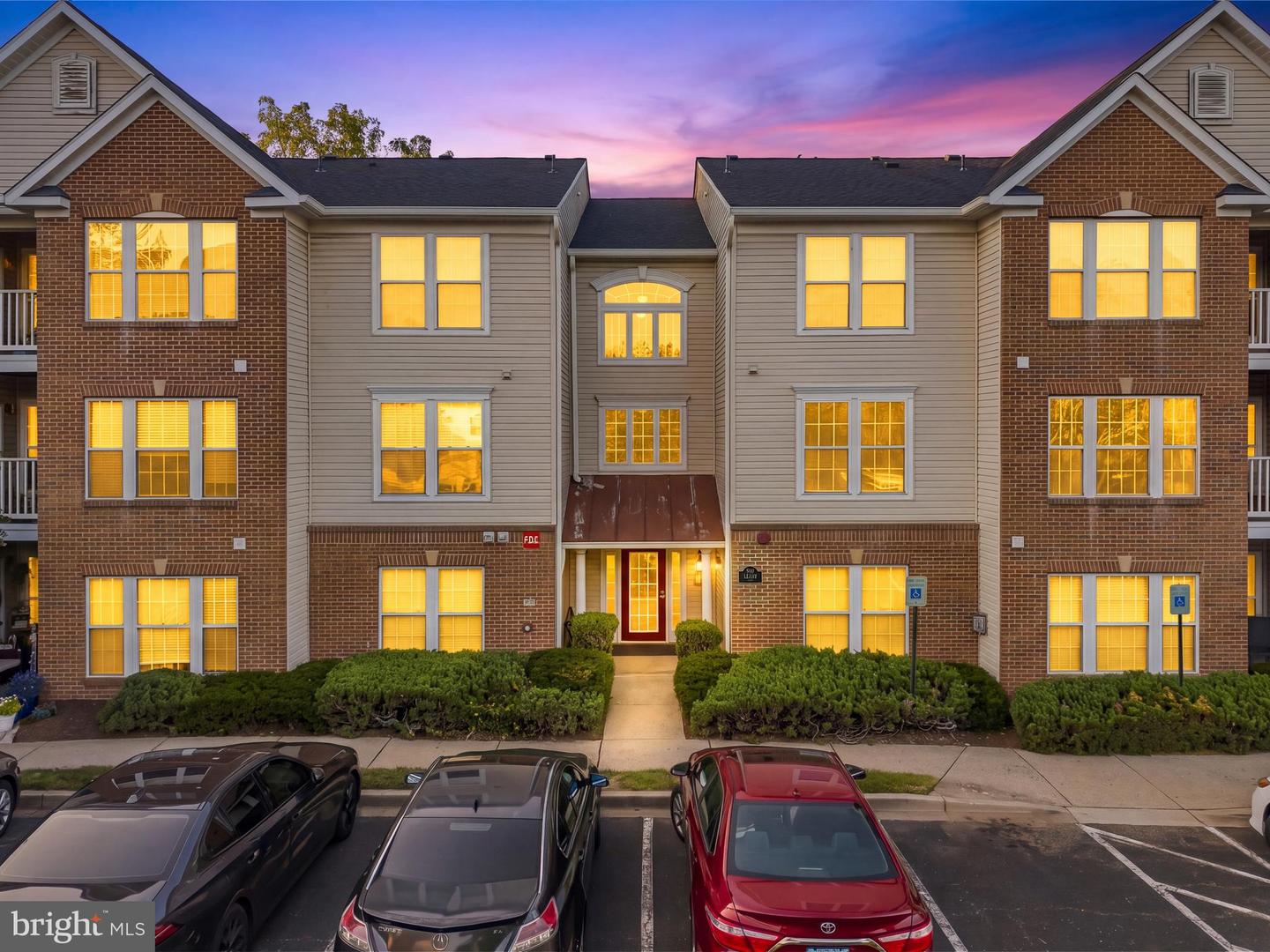 500 Leahy Ct #1L — photo