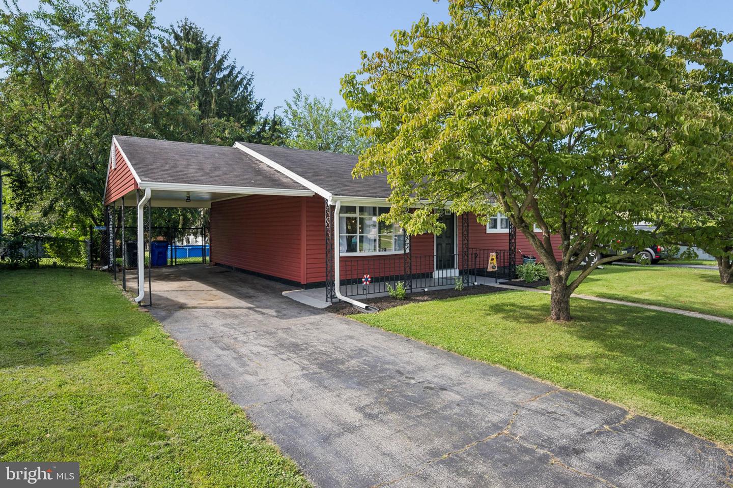 902 Young Place, Frederick, MD 21702 — photo 3
