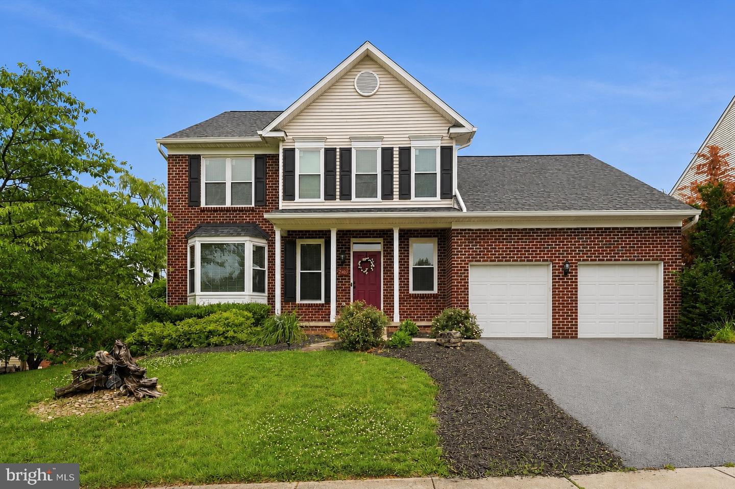 2402 Shaker Ln — photo
