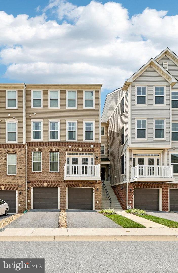 6185 Murray Ter — photo