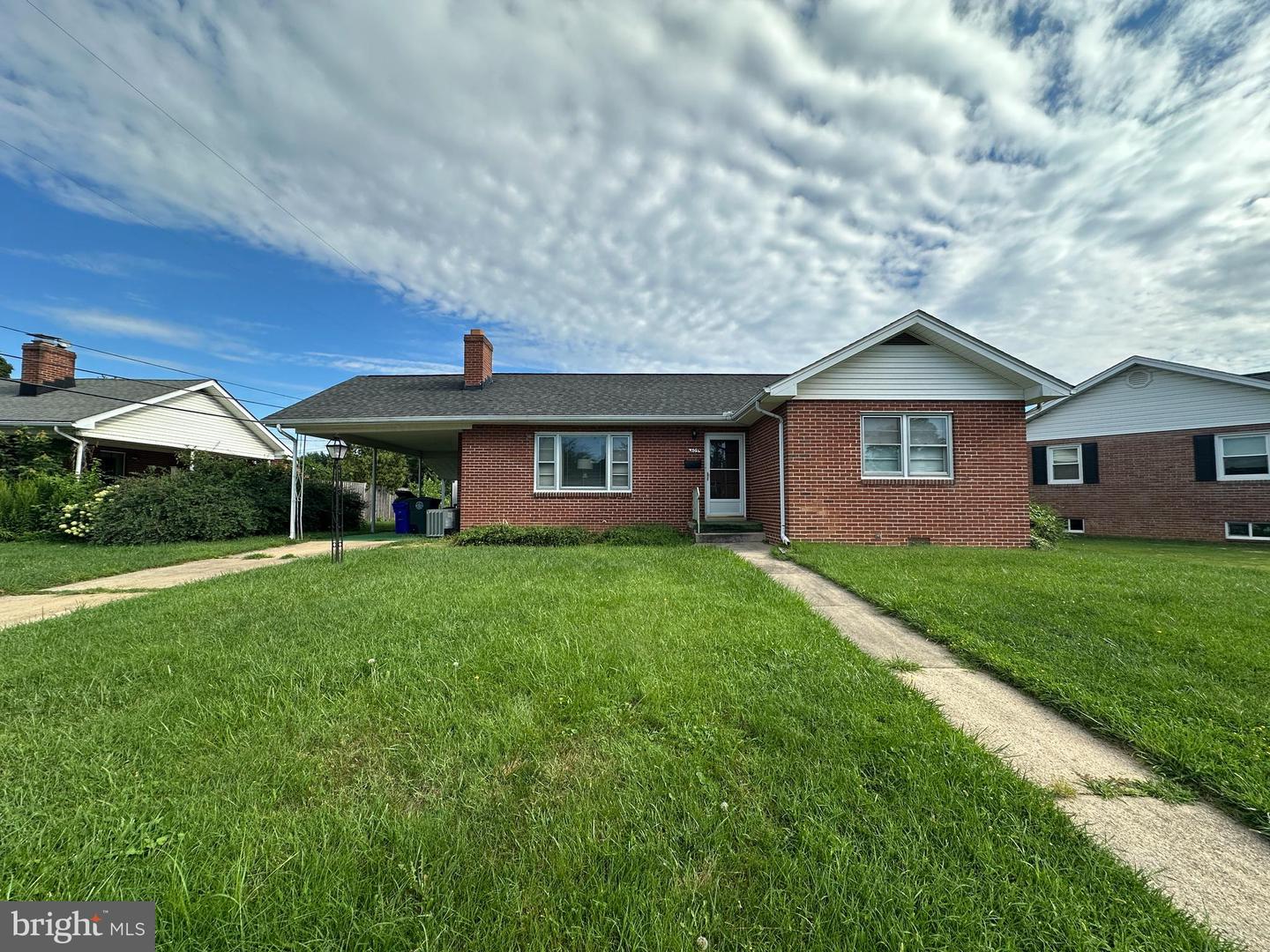 405 Delaware Road, Frederick, MD 21701 — photo 2
