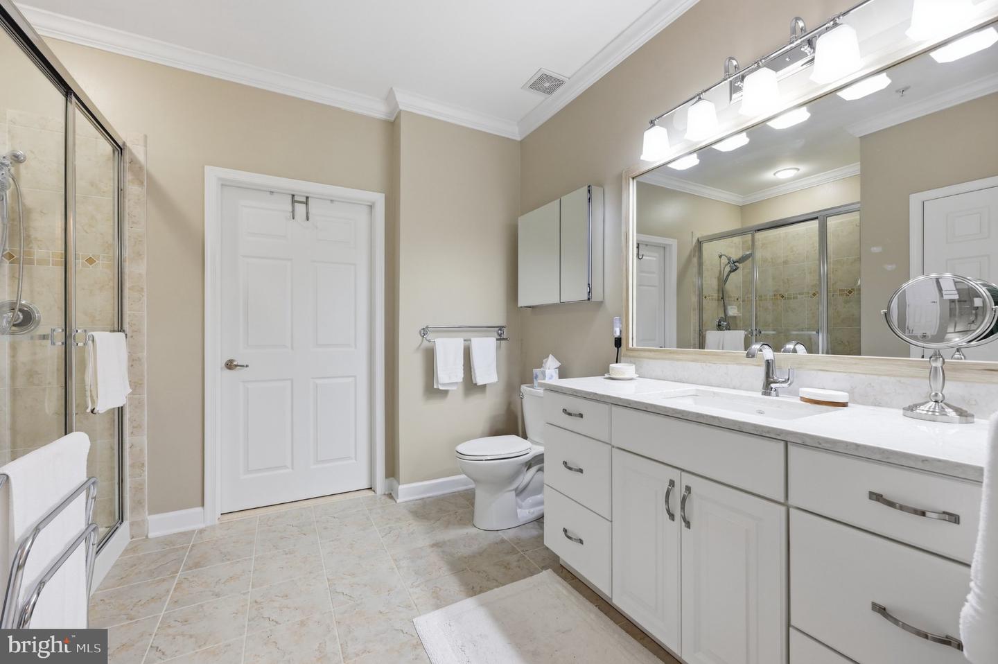 10545 Edwardian Ln — photo