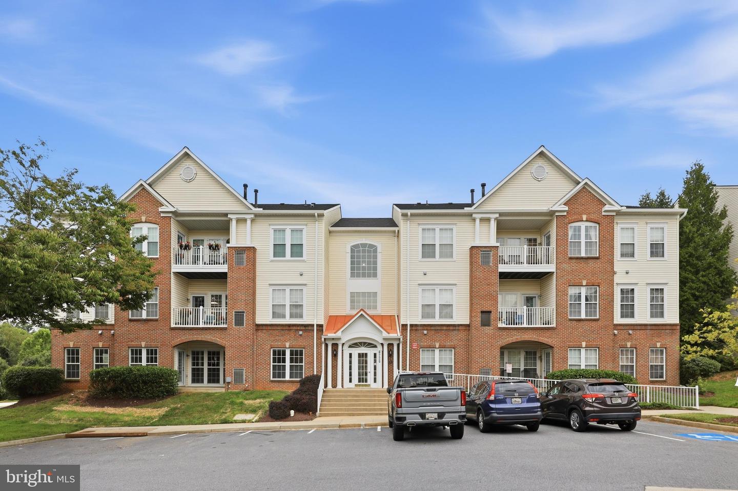 6220 Glen Valley Ter #3a — photo