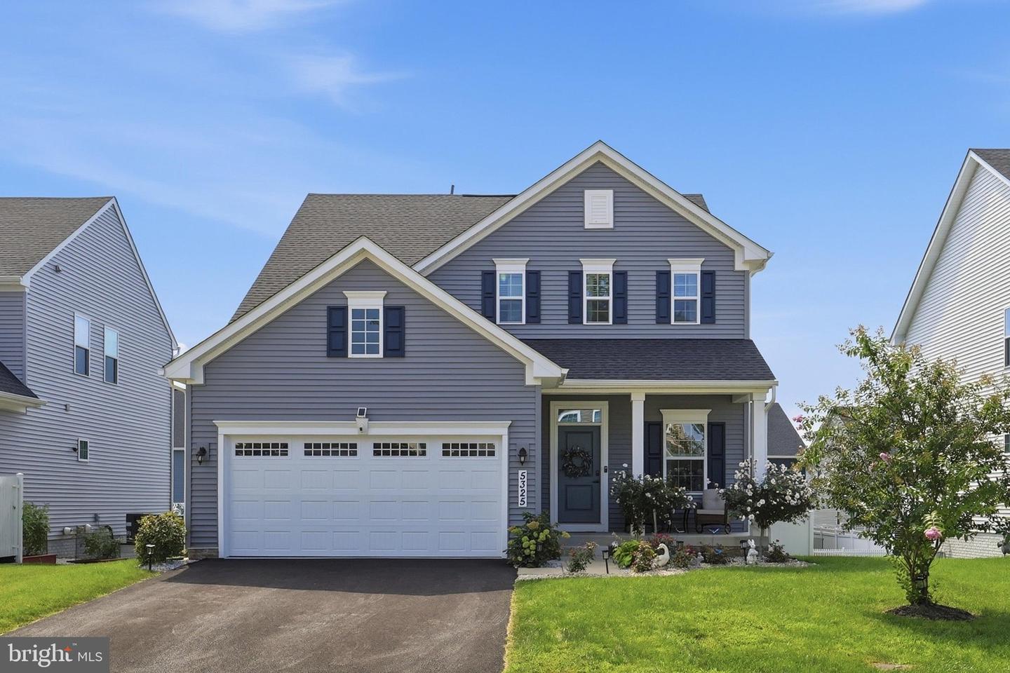 5325 Striped Maple St — photo