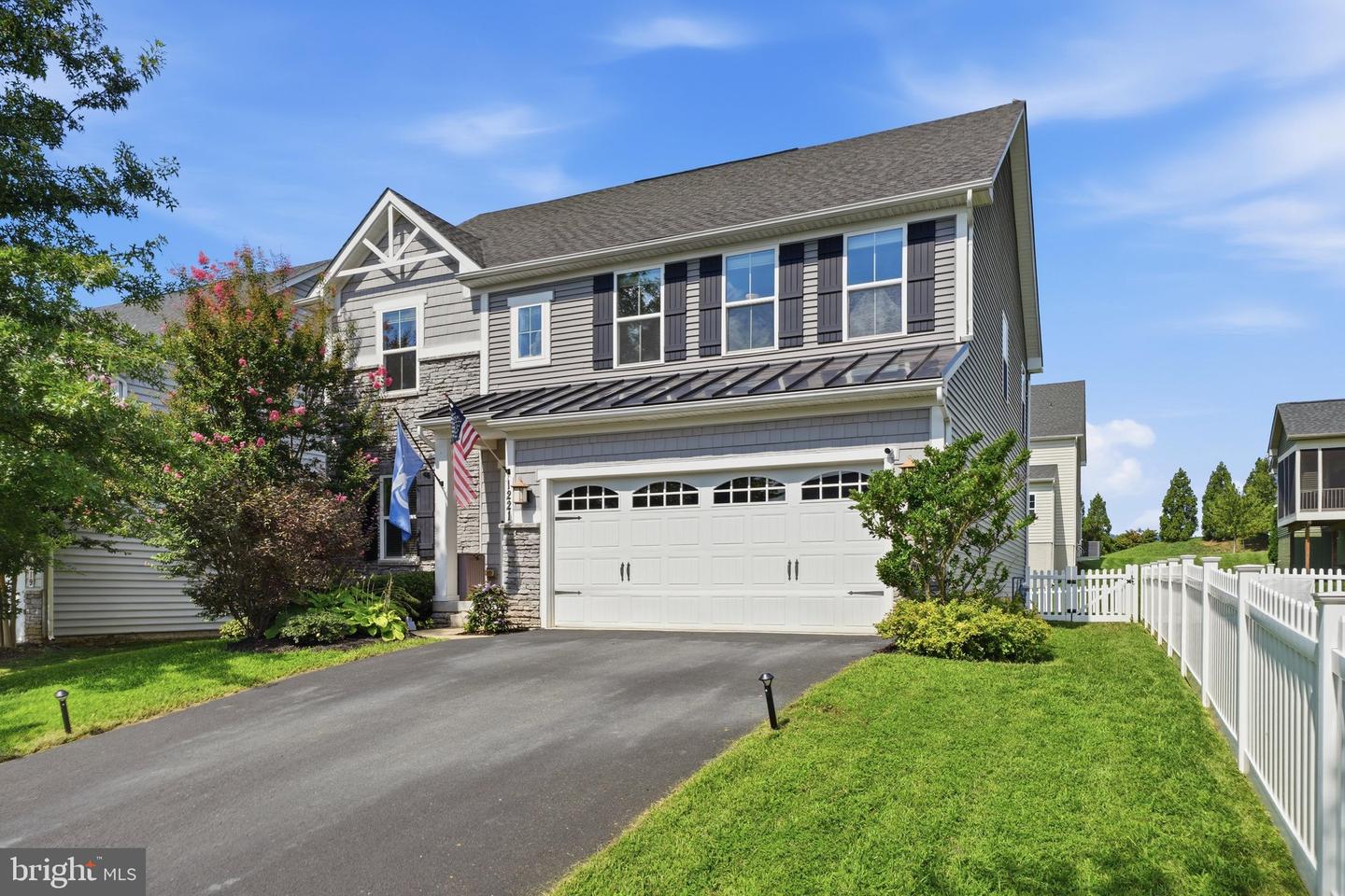 1221 Long Farm Ln — photo