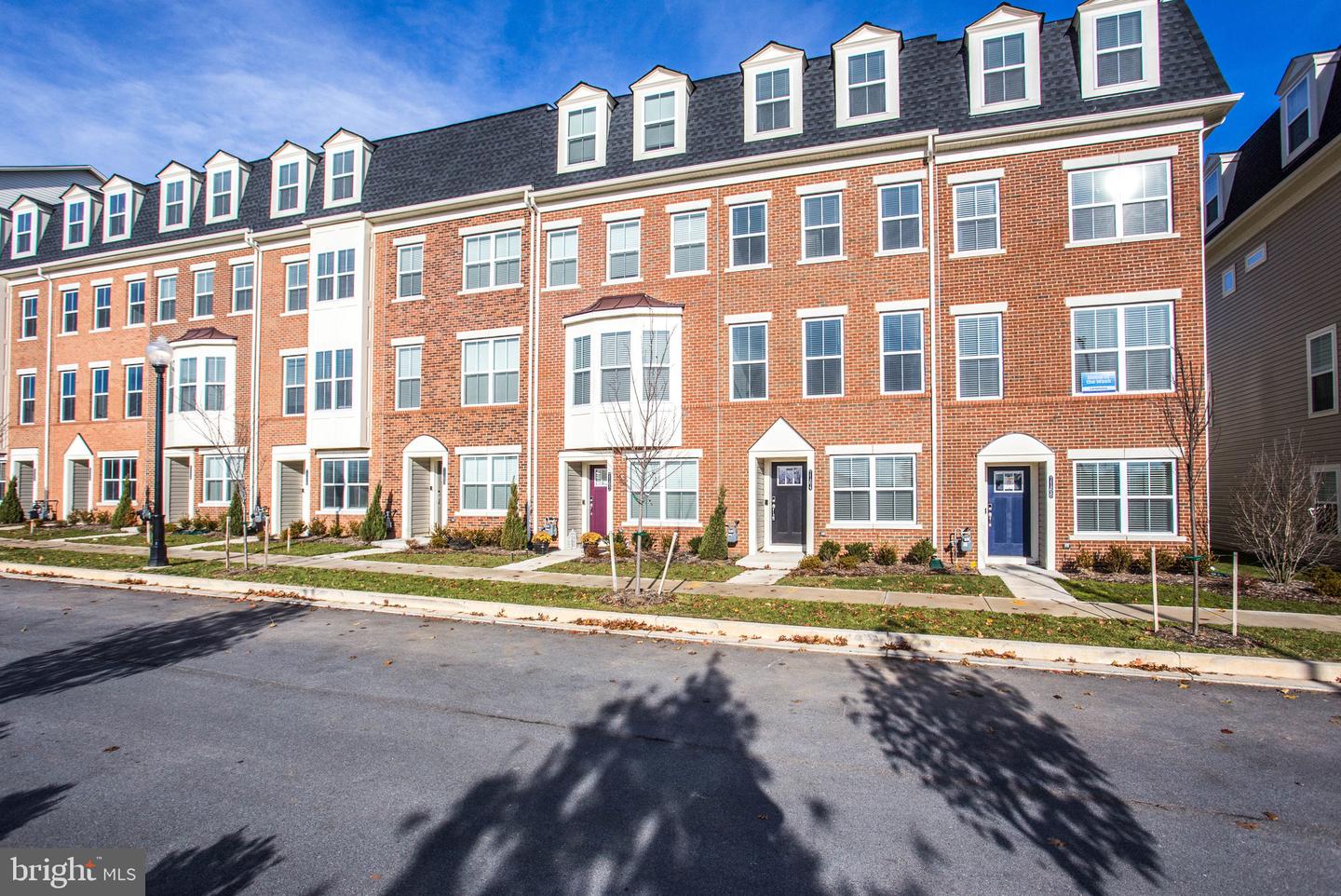 7154 Proclamation Place — photo