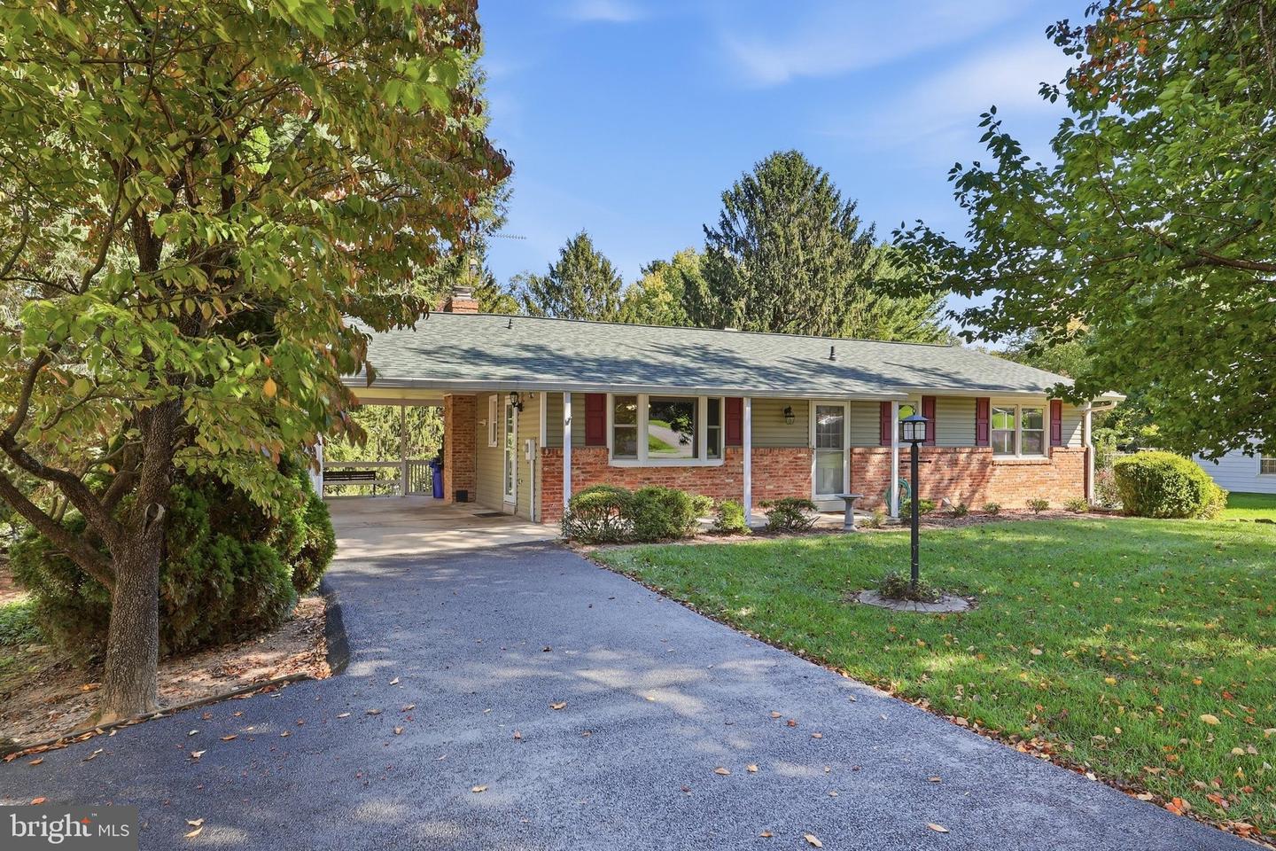 2297 Persimmon Dr — photo