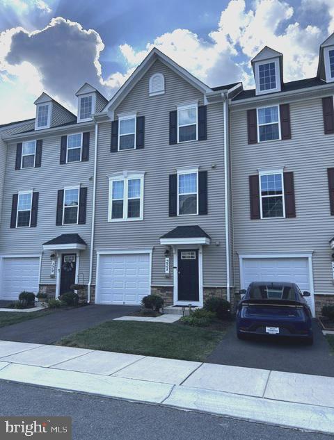 337 Pemberton Park Ln — photo