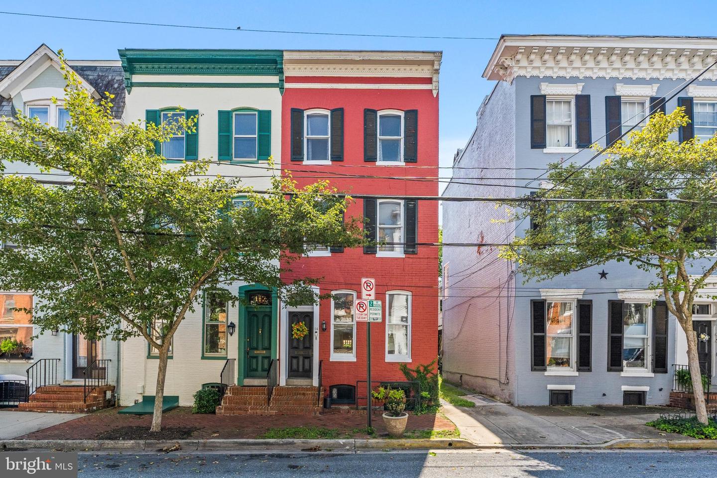 114 W Third St — photo