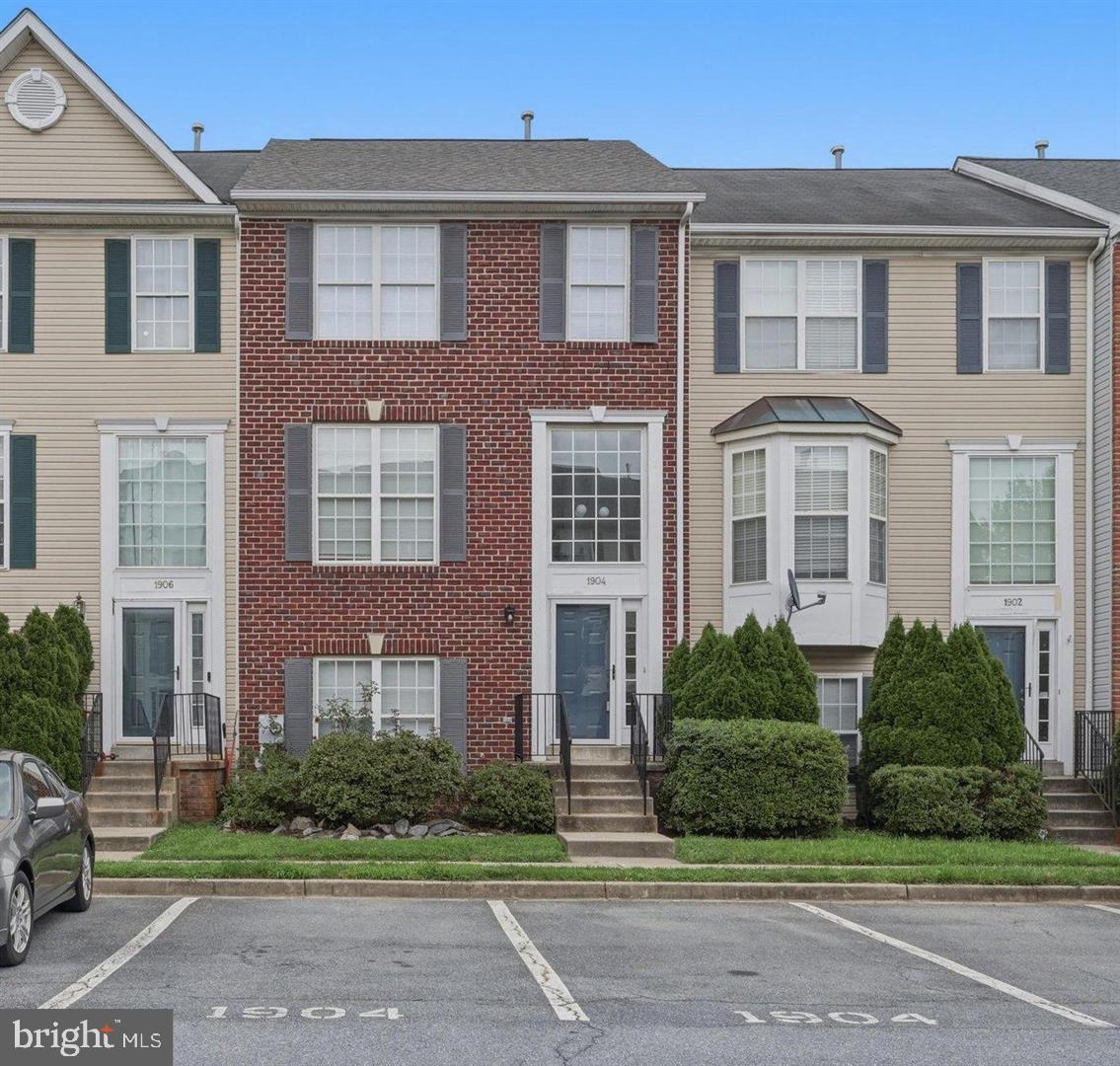 1904 Fieldstone Way — photo