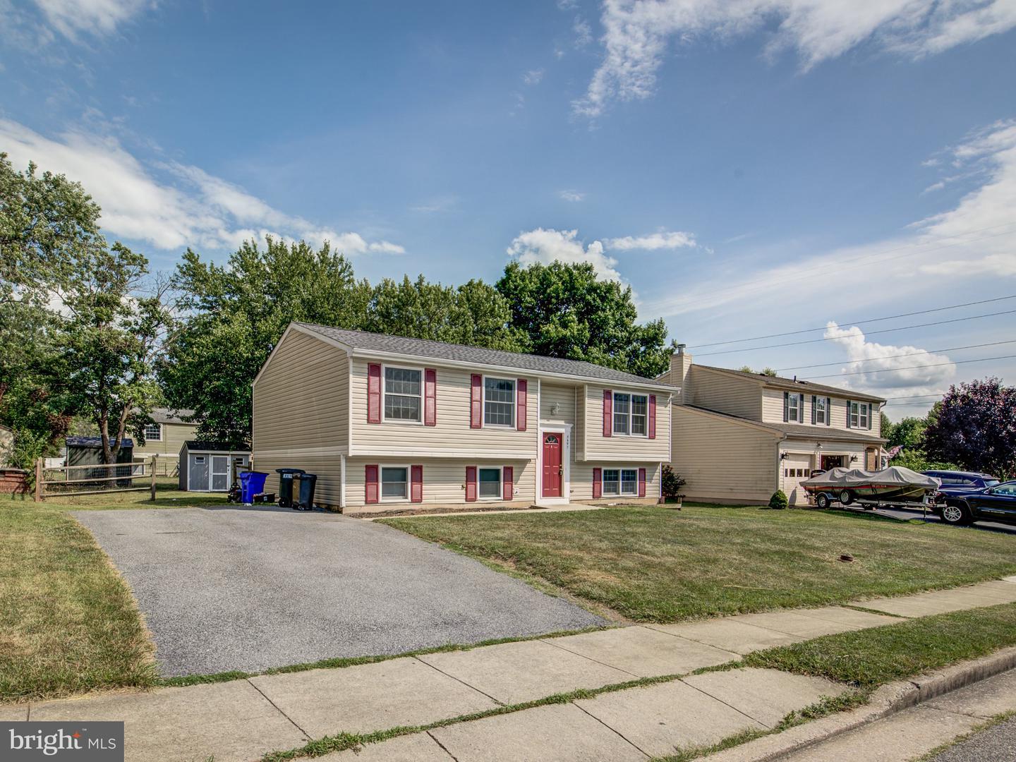 5697 Briargrove Ct — photo