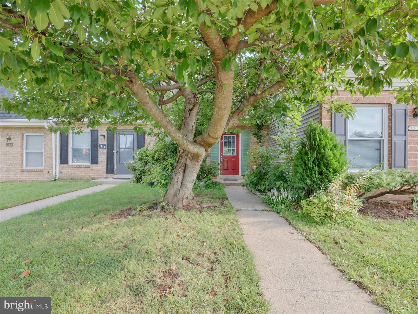 1139 Providence Ct — photo