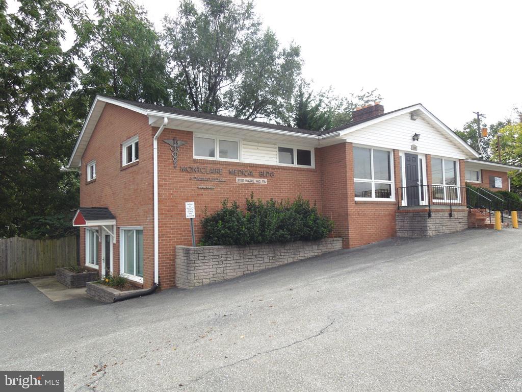 700 Montclaire Ave #B — photo