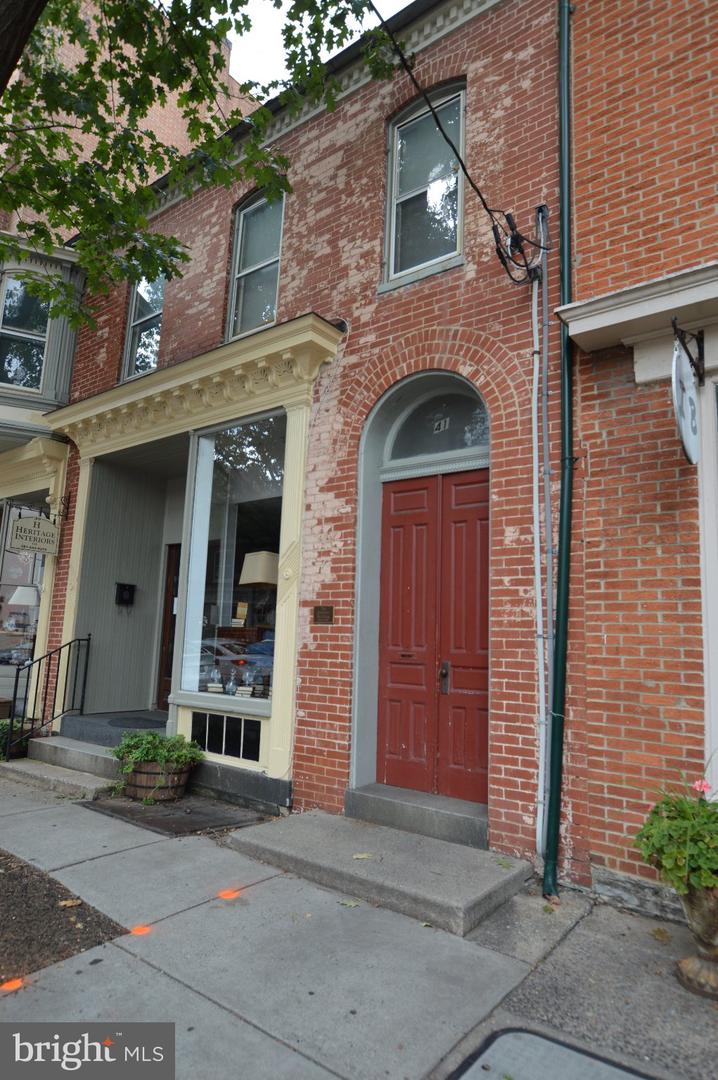 41 E Patrick St #2 — photo