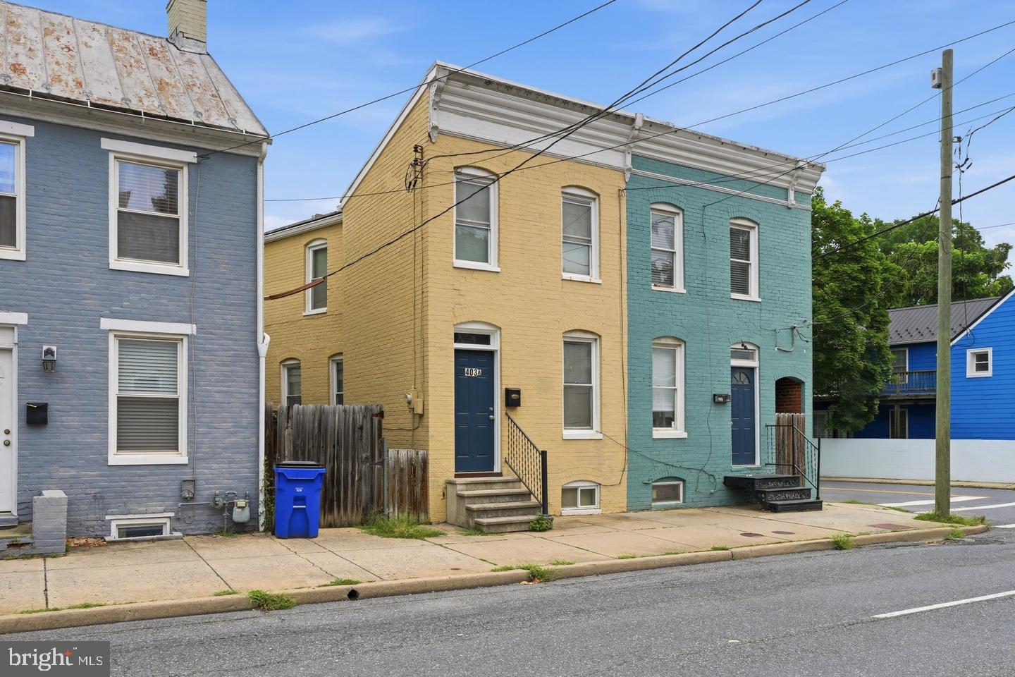 403-A W South St — photo