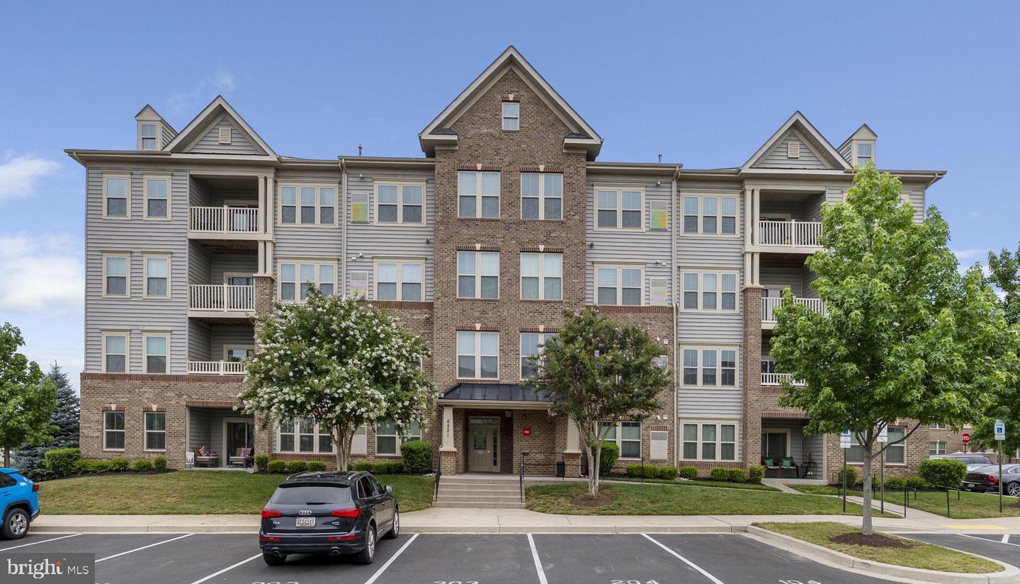 6521 Walcott Ln #402 — photo