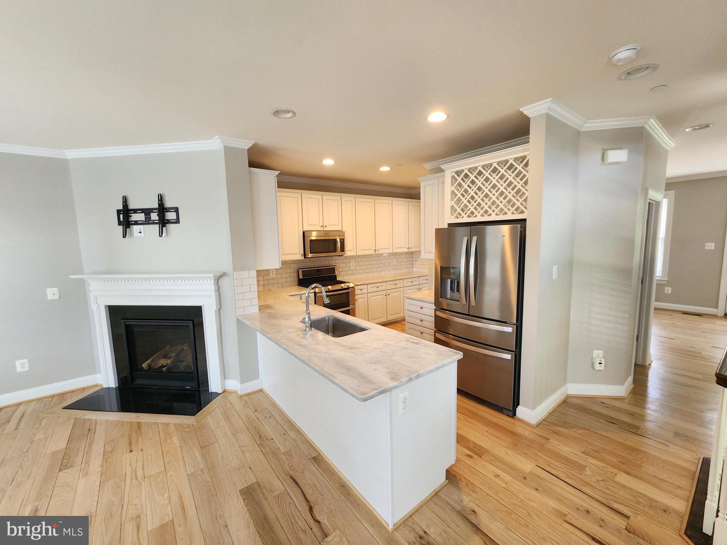 2 Maxwell Square, Frederick, MD 21701 — photo 3