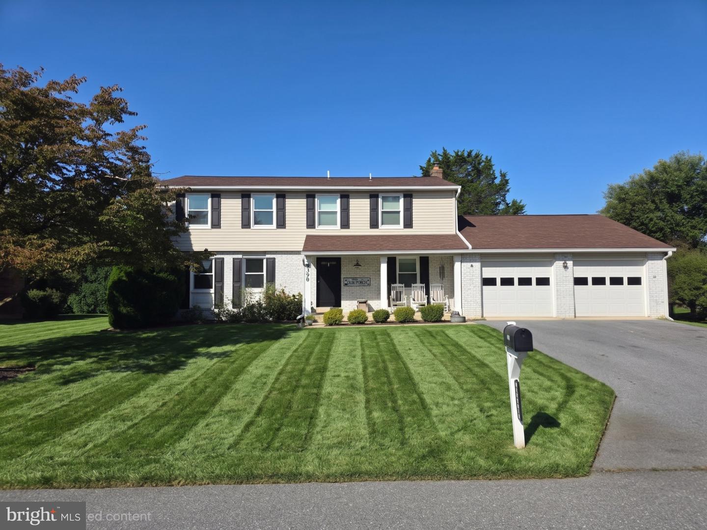 9390 Highlander Blvd — photo