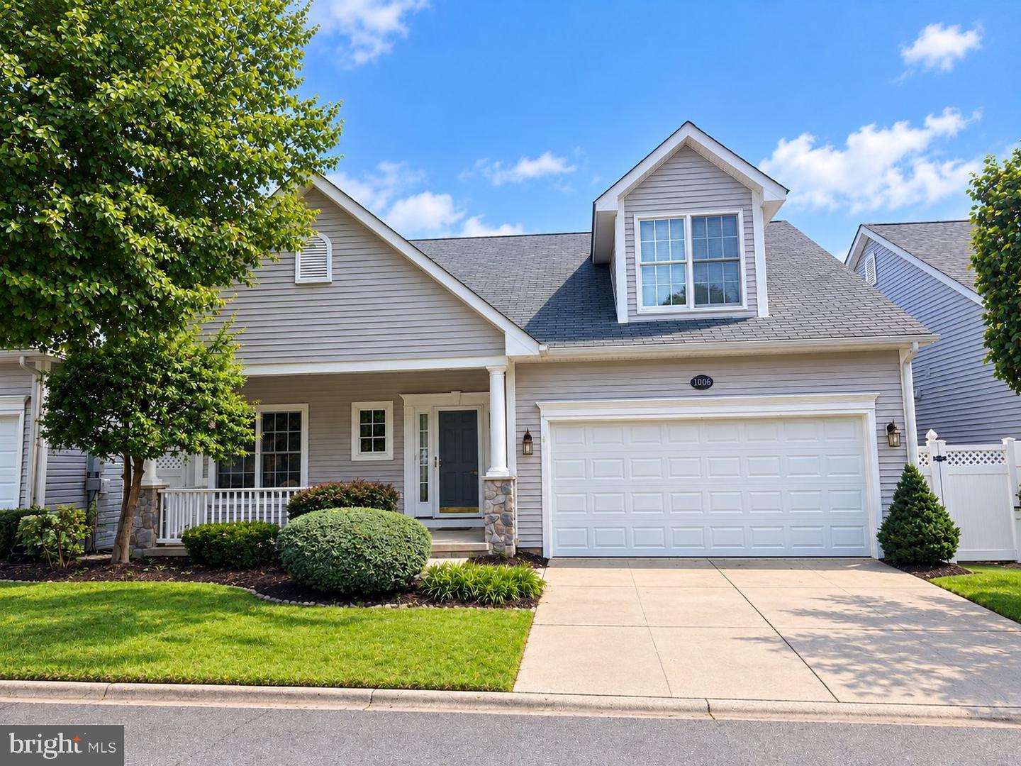 1005 Eastbourne Ct — photo