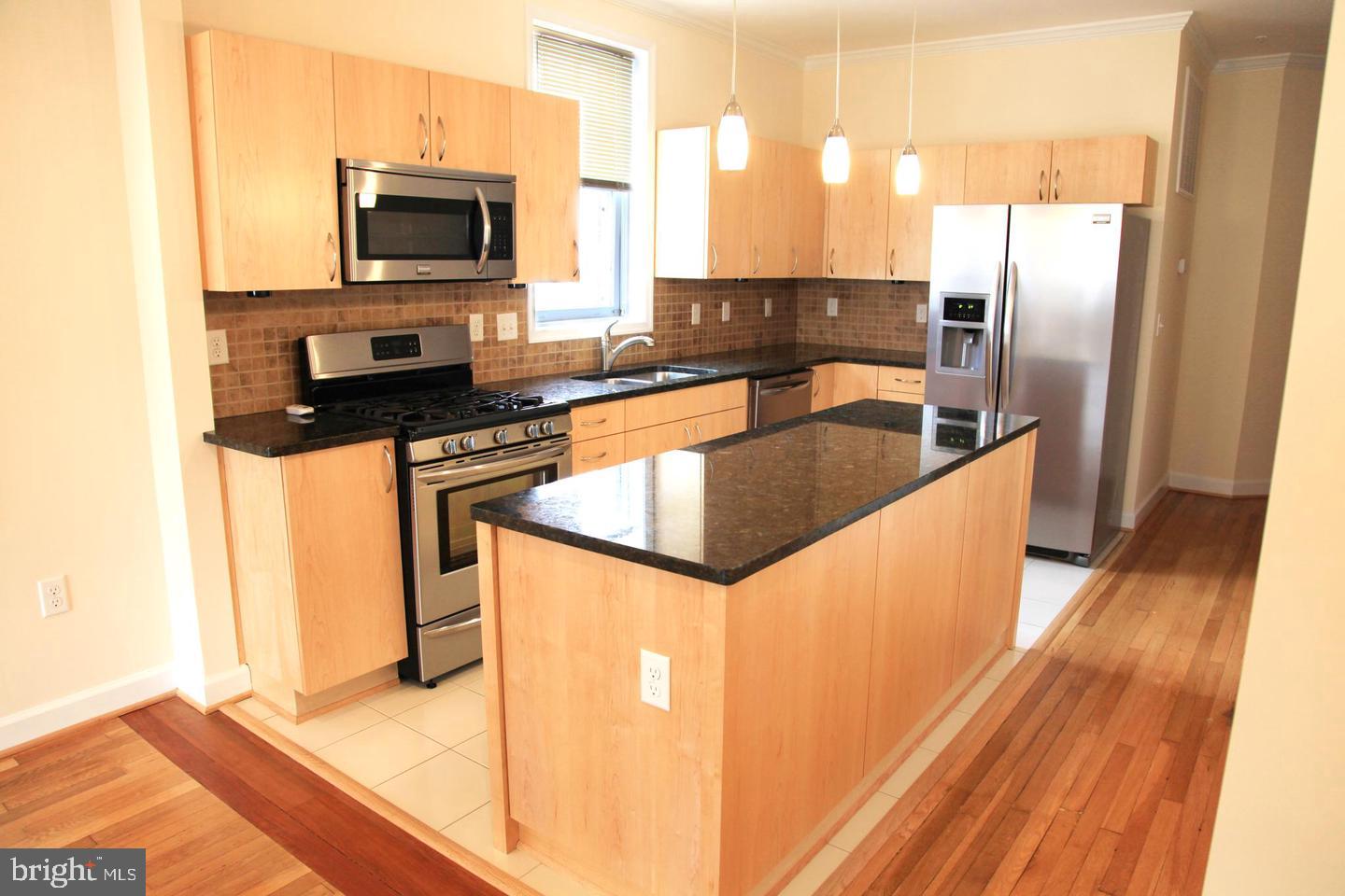 55 E Patrick St #3 — photo